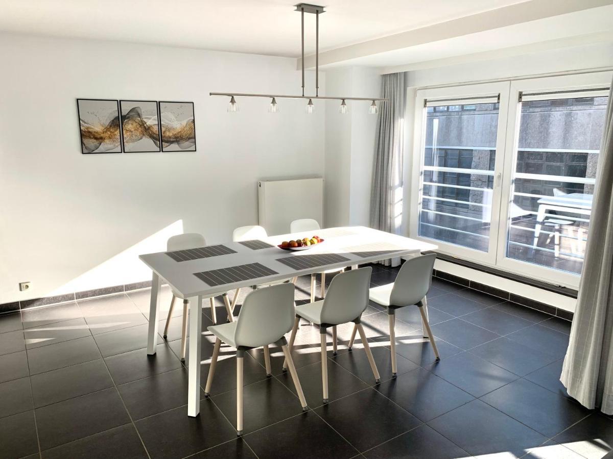 Vakantieappartement Emiel Centrum Oostende Met Garage Bagian luar foto