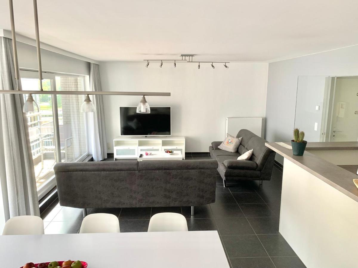 Vakantieappartement Emiel Centrum Oostende Met Garage Bagian luar foto